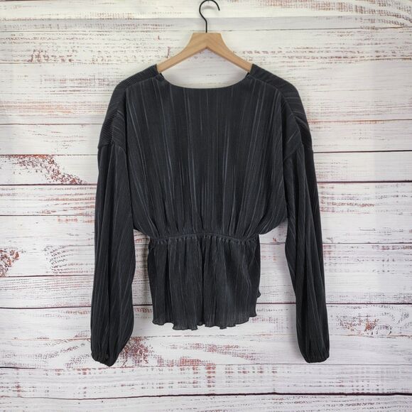 Abercrombie & Fitch Women’s M V-Neck‎ Long Sleeve Pleated Ribbed Top NWT - Picture 8 of 9